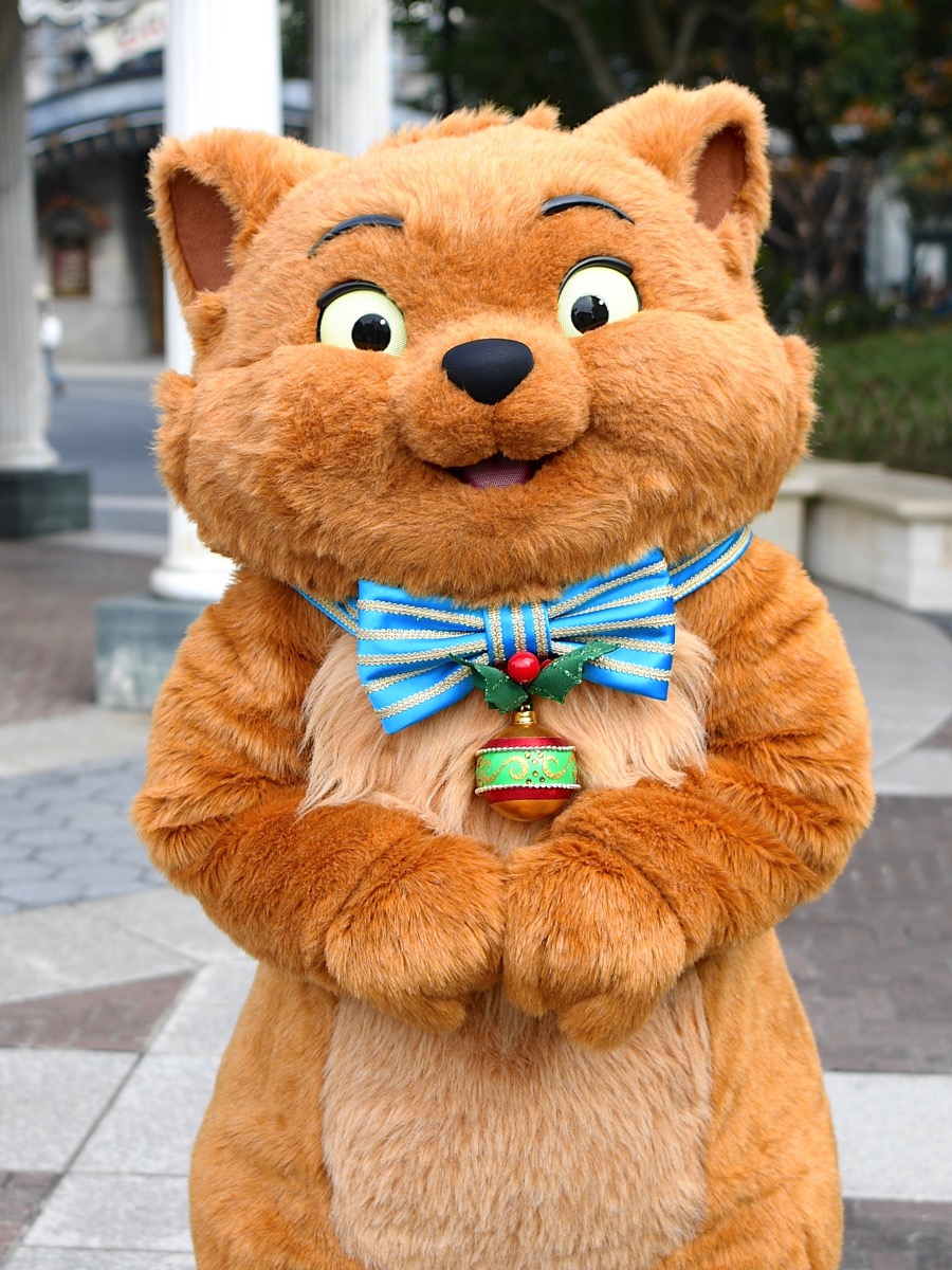 クリスマスオーナメントを付けたマリー・ベルリオーズ・トゥルーズ