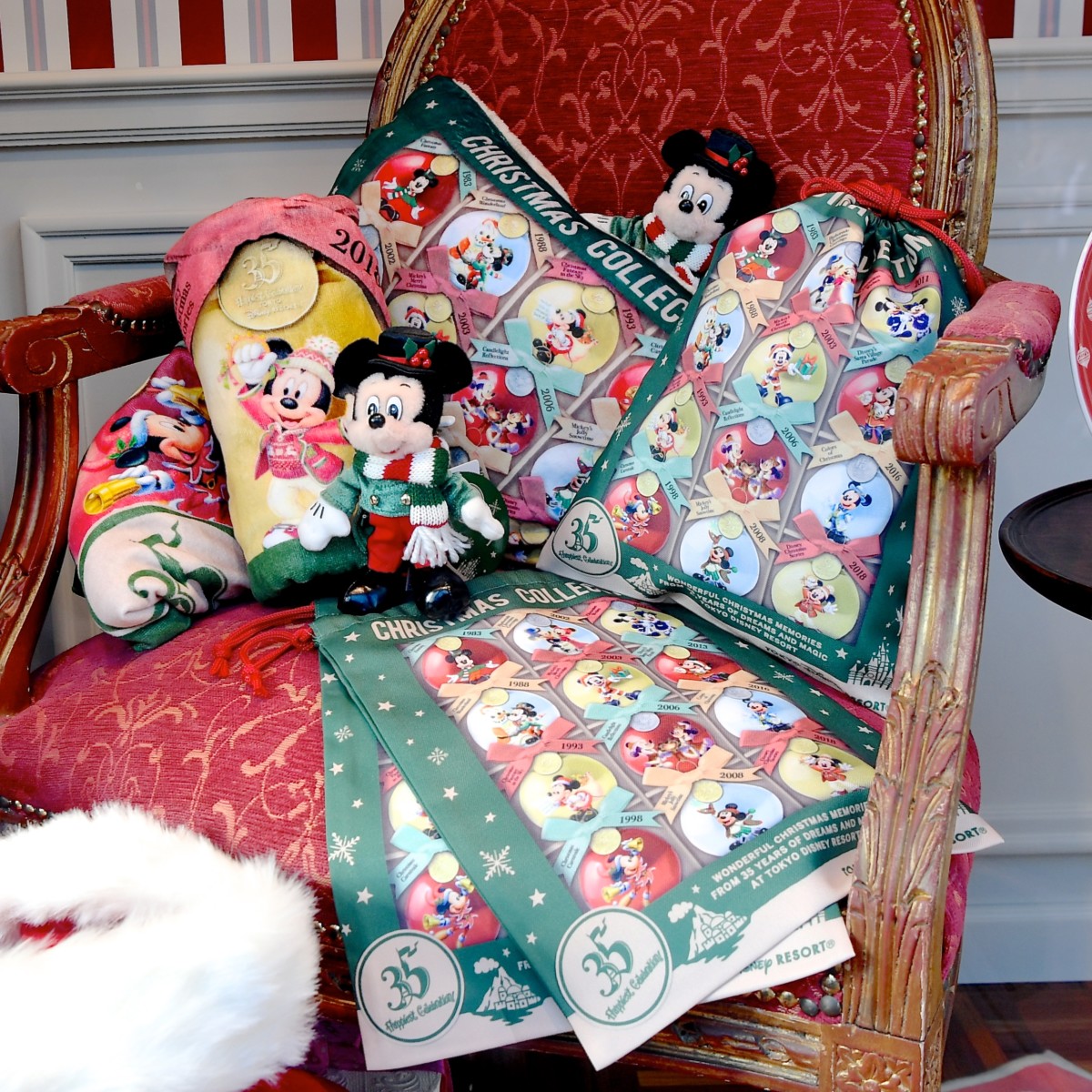 TDR35年間のクリスマスをデザイン！東京ディズニーランド“ディズニー