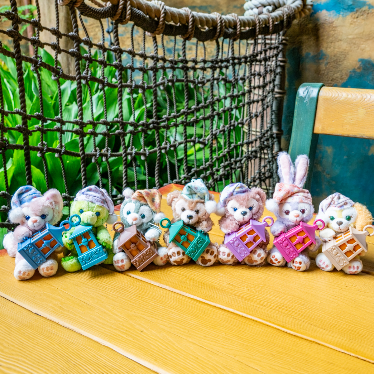 パジャマ姿がかわいい！東京ディズニーシー“ダッフィー＆フレンズの