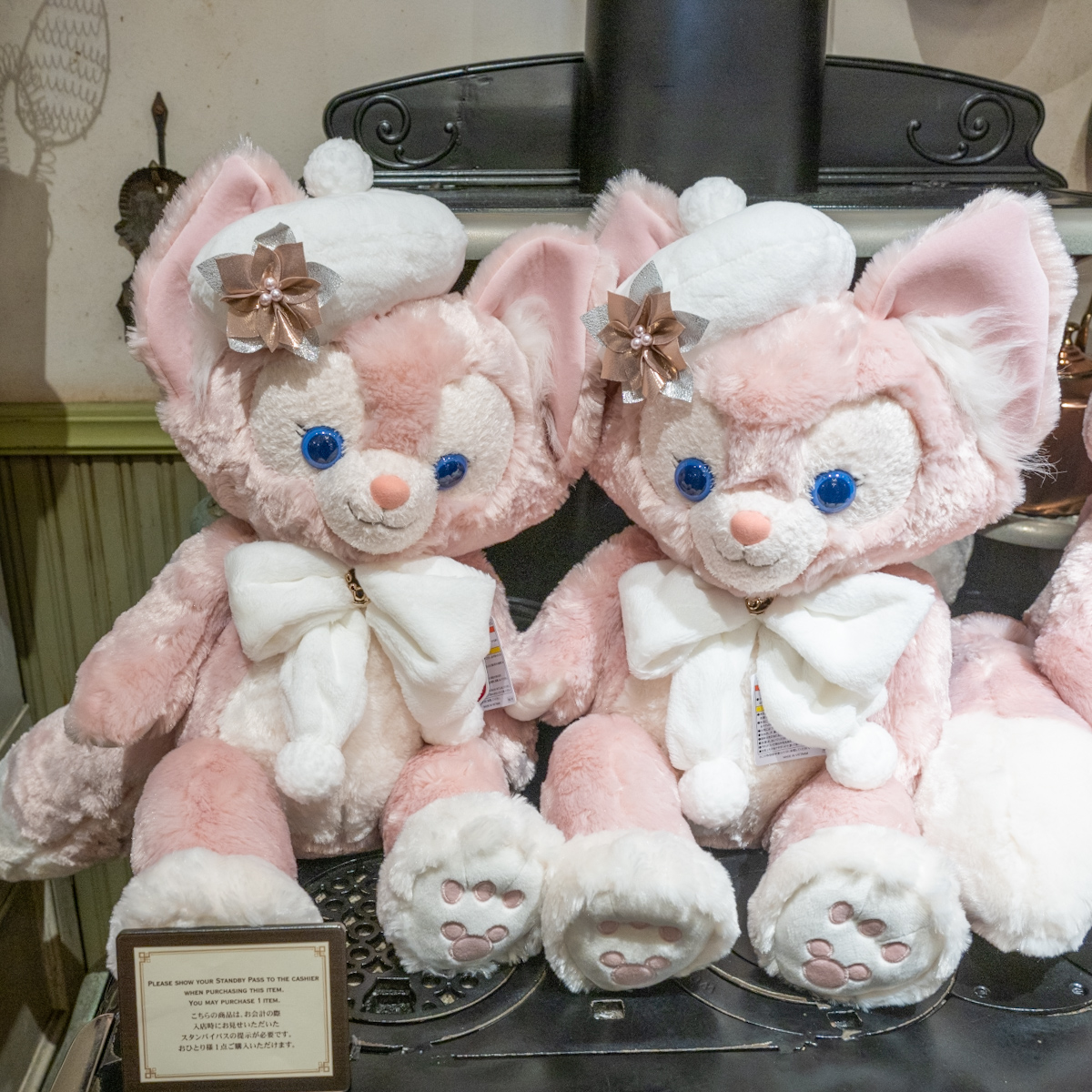 リーナ・ベルのぬいぐるみとステラ・ルーのクリスマスツリー！東京