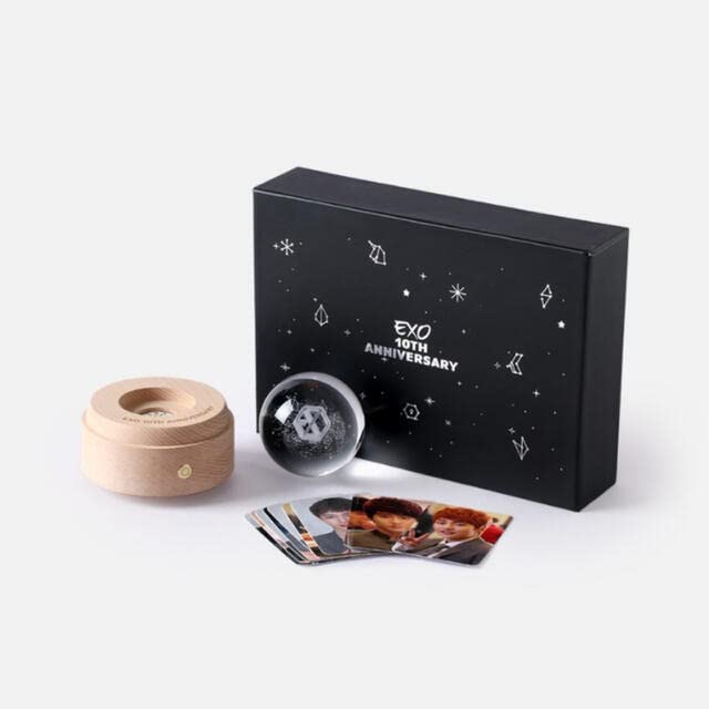 Amazon.co.jp: EXO 10周年記念グッズ オルゴール トレカ ギョンス