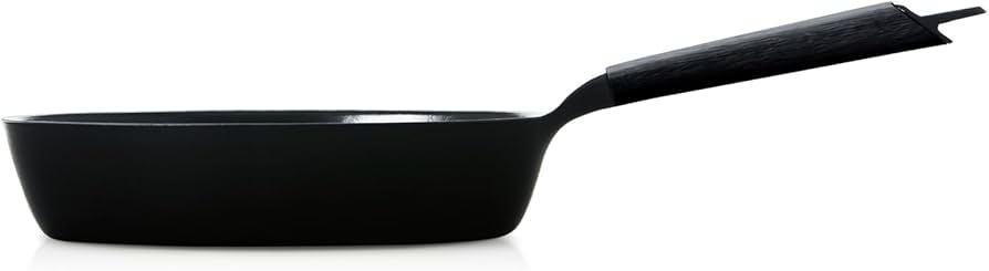 Amazon | バーミキュラ フライパン 26cm 深型 プレミアムブラック