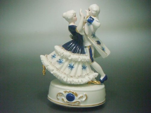 Amazon | オルゴール ダンスW 陶製レースドール 【 陶器 人形