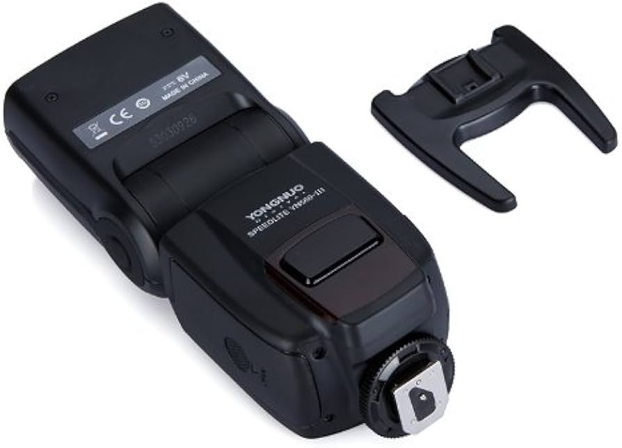 Amazon | Yongnuo YN560-III フラッシュスピードライト クリップオン