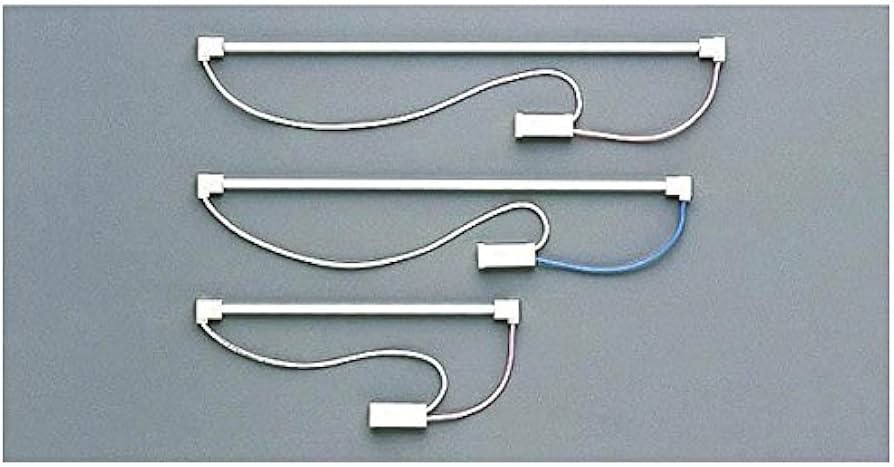 Amazon.co.jp : 東芝 冷陰極蛍光ランプ(蛍光灯) 3波長形昼白色 全長