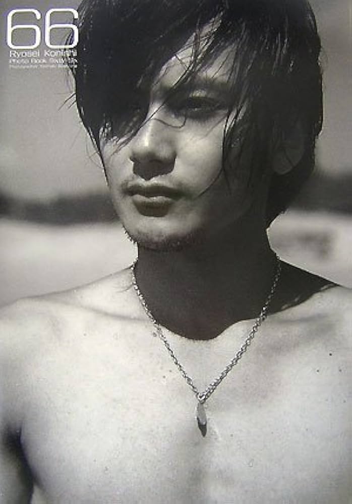 Amazon.co.jp: 小西遼生ファースト写真集「66sixty-six」 : 杉山 義明: 本