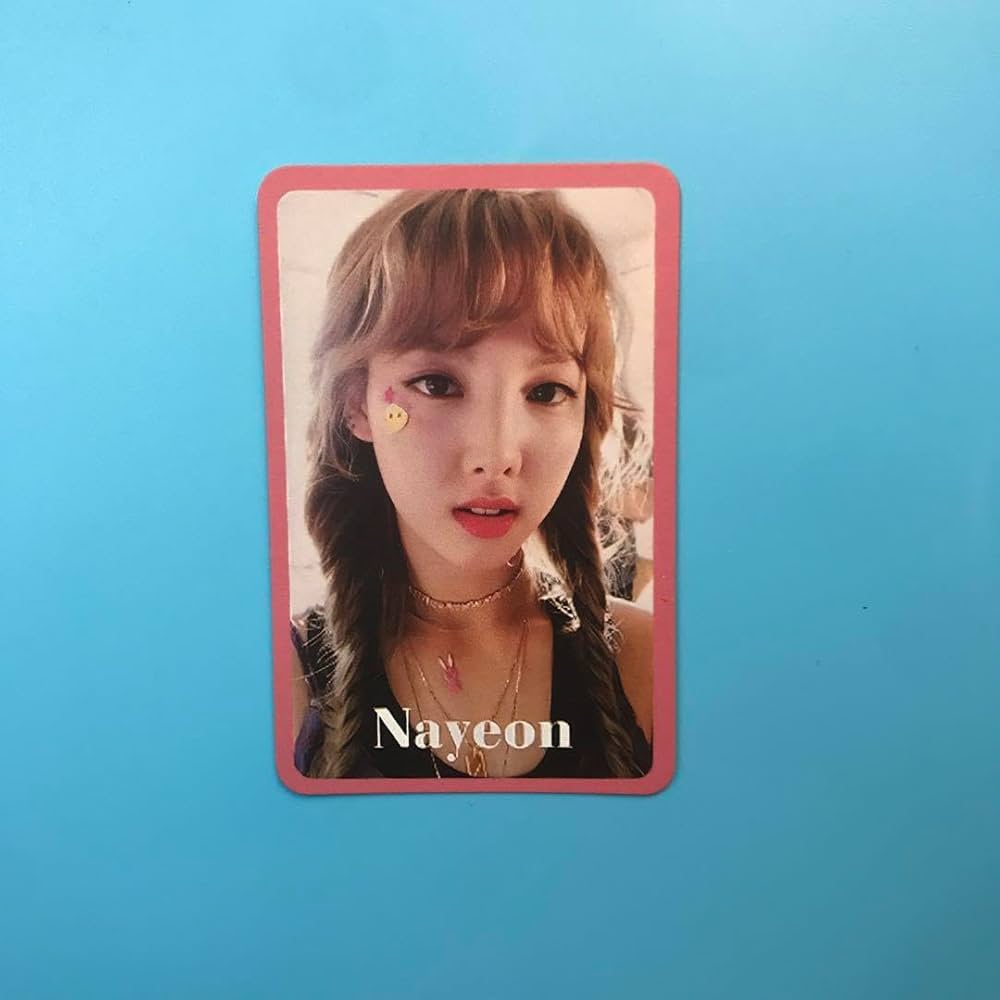 Amazon.co.jp: twice twicetagram タイ盤 アルバム ナヨン トレカ : ホビー