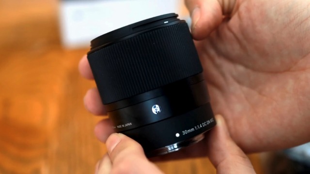Amazon.com : Sigma 30mm f/1.4 DC DN Contemporary Lens for Sony E