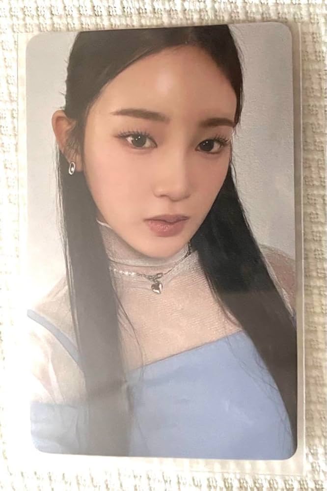 Amazon.co.jp: ME:I ミーアイ 櫻井美羽 W会員トレカ : おもちゃ