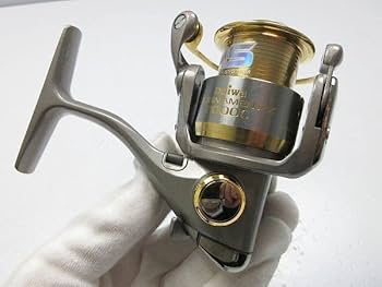 Amazon.co.jp: ダイワ トーナメントZ 2000C : スポーツ＆アウトドア