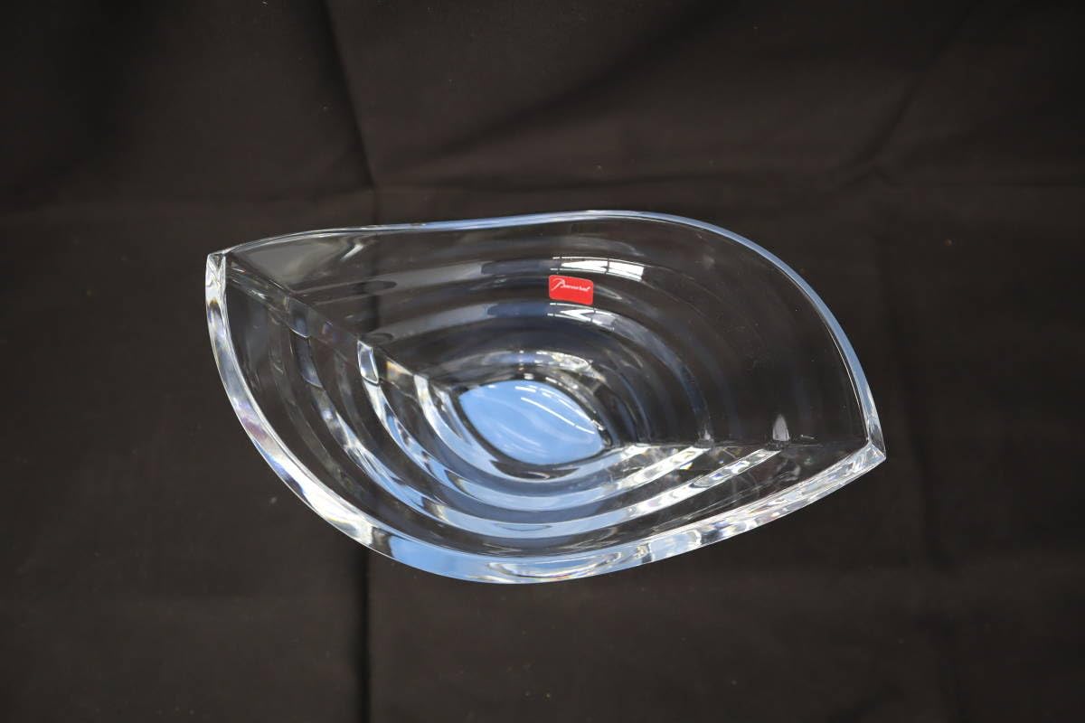 Amazon.co.jp: 資産家収蔵｜WAVE ウェーブ ベース 花器｜Baccarat