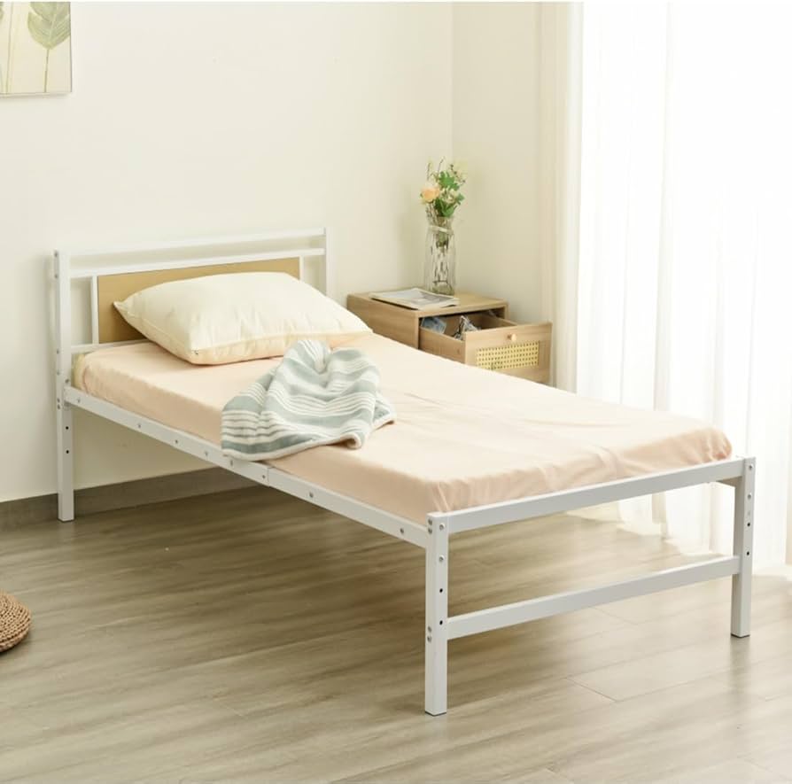 Amazon.co.jp: KJUUJEパイプベッド シングル ベッド 宮 三段階高さ調整