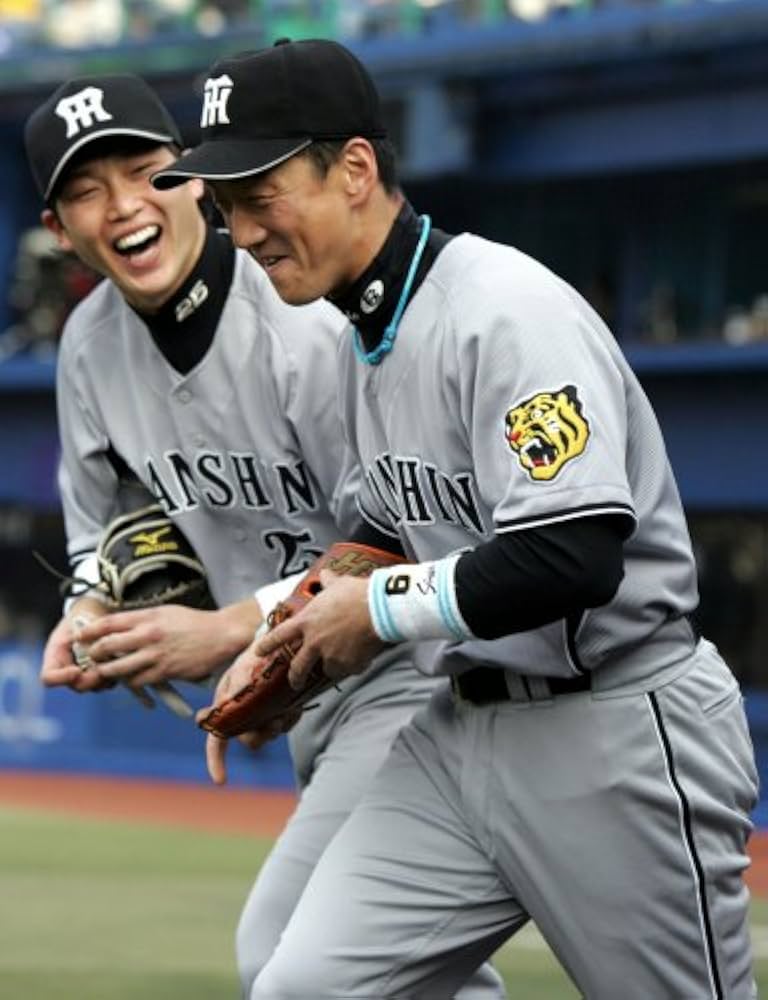 Amazon.co.jp: 猛虎の魂 金本知憲&新井貴浩 大記録への軌跡 [DVD] : 金