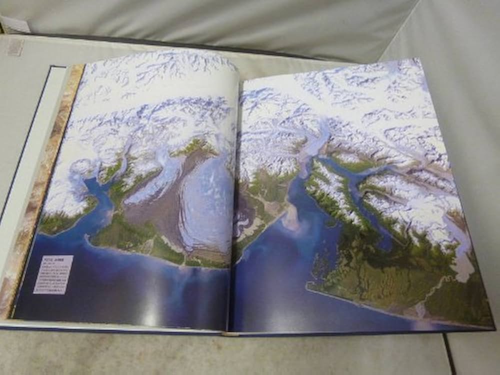 Amazon.co.jp: ベルテルスマン世界地図帳 日本版 普及版 : Japanese Books