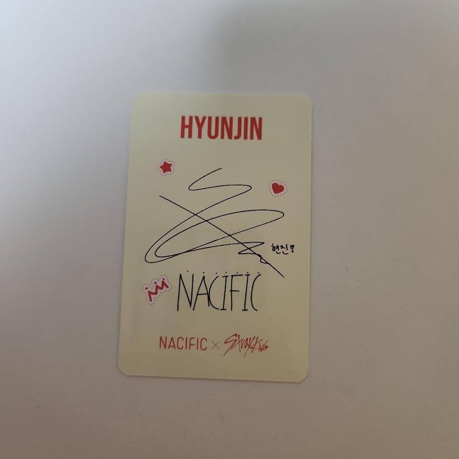 Amazon.co.jp: straykids スキズ nacific ナシフィック トレカ