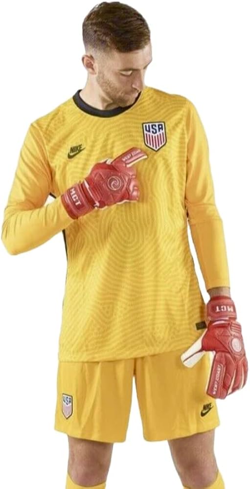 Amazon.com: Nike Men's USA Official Soccer Team Long Sleeve