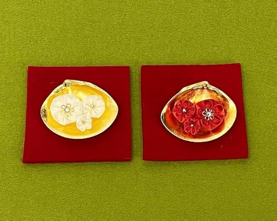 Amazon | 蛤香合 純金箔 つまみ細工 紅白お花3輪 芥子 雛人形の前飾り
