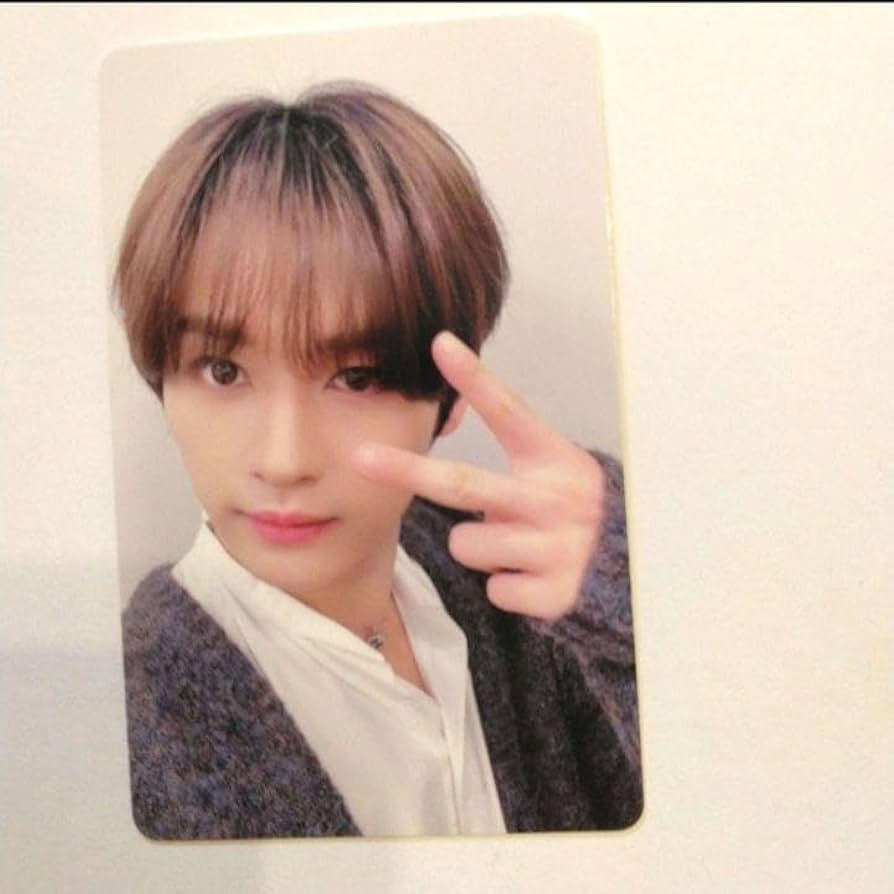 Amazon.co.jp: straykids スキズ リノ 京都 会場限定 トレカ lee know