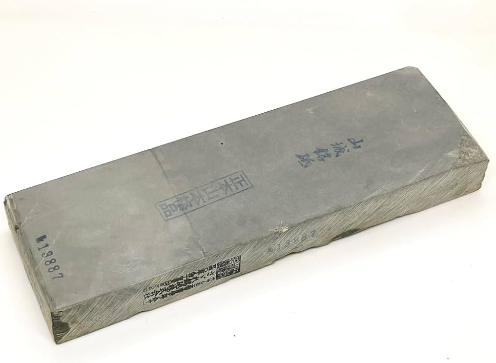 Amazon.co.jp: 天然砥石 正本山 山城銘砥右京区梅ケ畑鳴滝音戸山町金