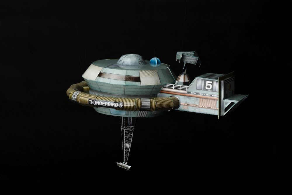 Amazon.co.jp: サンダーバード秘密基地・超リアル模型付き ～全長50cm