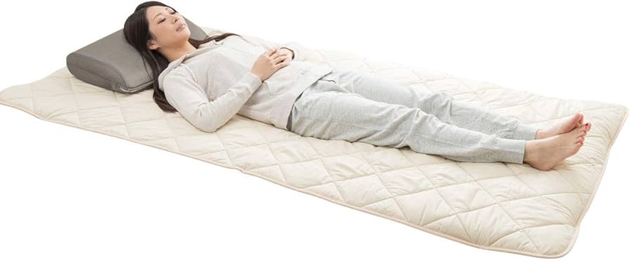 Amazon｜オーラ岩盤浴 ベットパット 敷布団パット 冬 日本製 温かいの