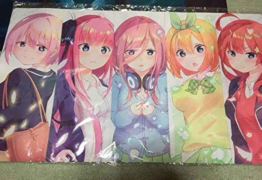 Amazon.co.jp: 五等分の花嫁 プレイマット : おもちゃ