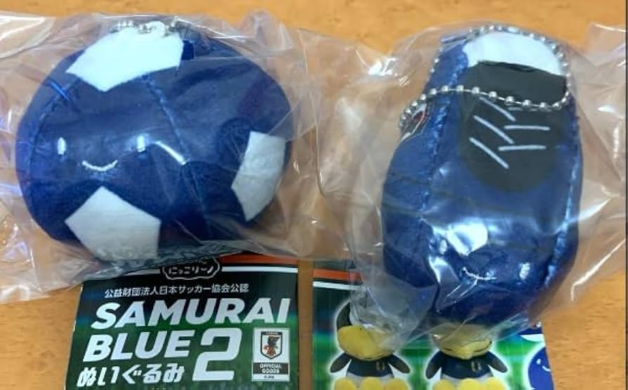 Amazon | にっこりーノ SAMURAI BLUE ぬいぐるみ スパイク サッカー