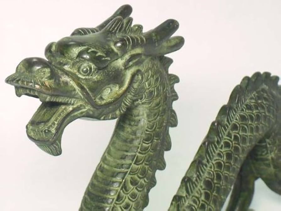 Amazon.co.jp: 開運青銅龍（ブロンズドラゴン）の置物（高さ約16.5cm