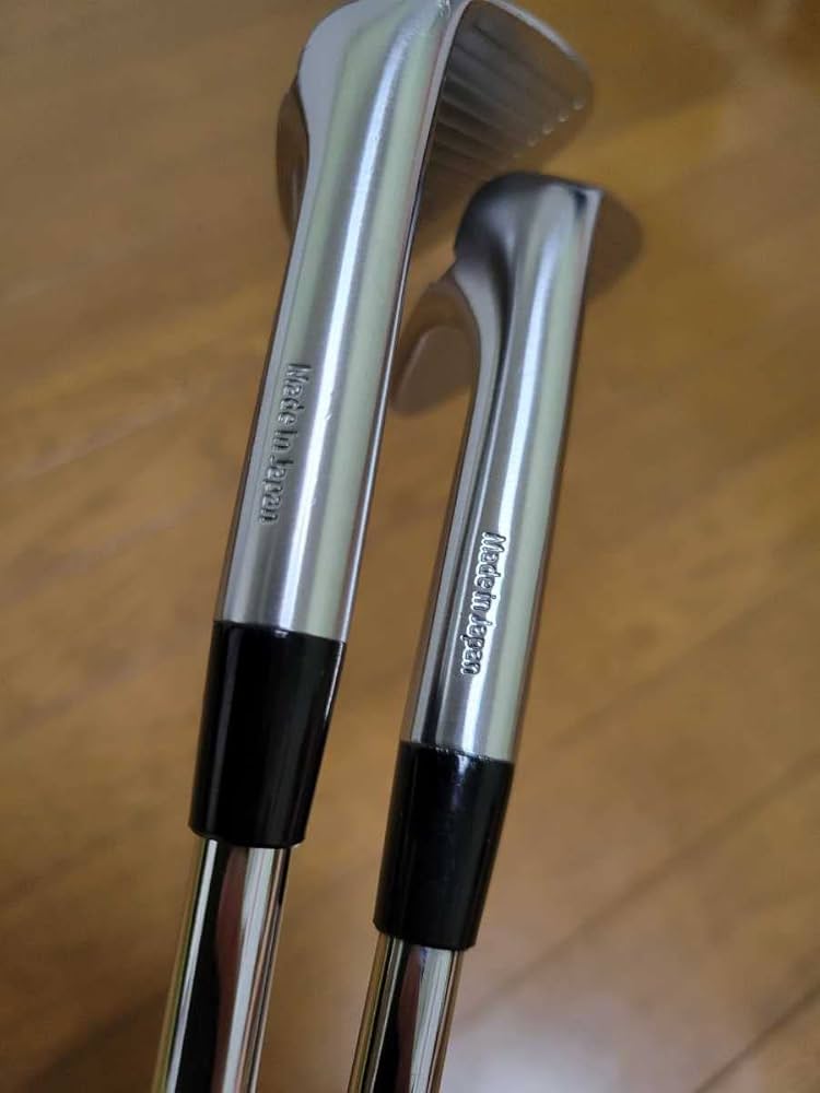 ラズルダズル CS-05W 52° / CS-05W.v 58° ウェッジセット