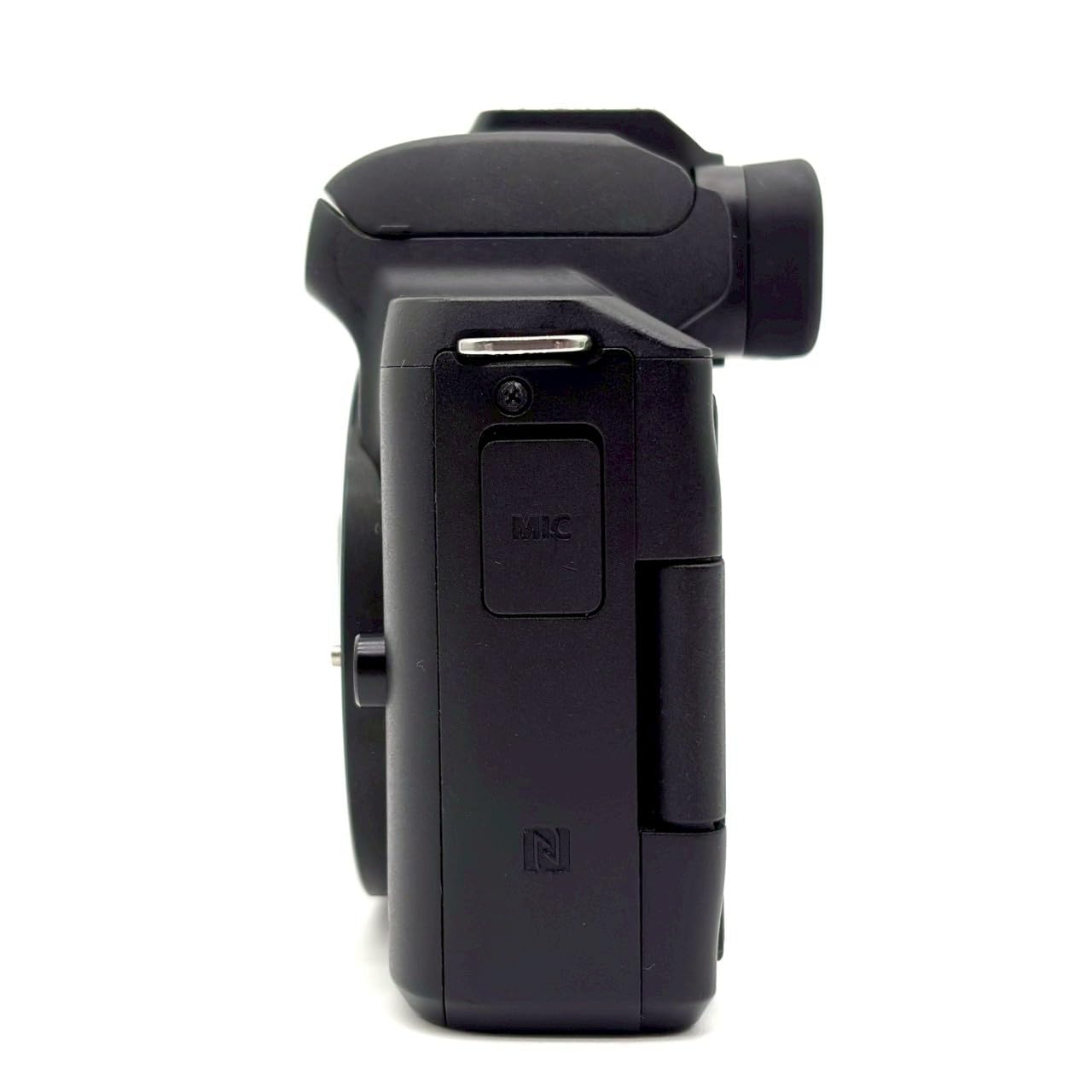 Amazon | キヤノン EOS Kiss M 【ボディ (レンズ別売)】 (ブラック