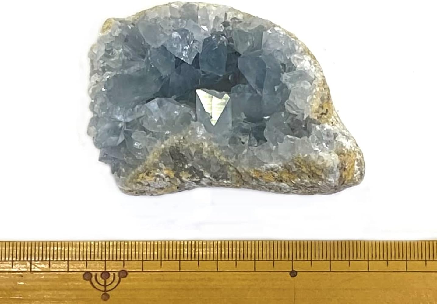 Amazon.co.jp: セレスタイト 天青石 原石 クラスター (266) 鉱物 鉱石