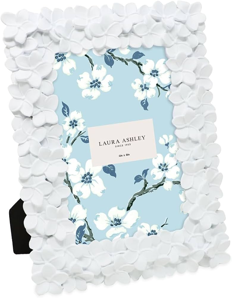 Amazon.com - Laura Ashley 4x6 White Flower Textured Hand-Crafted