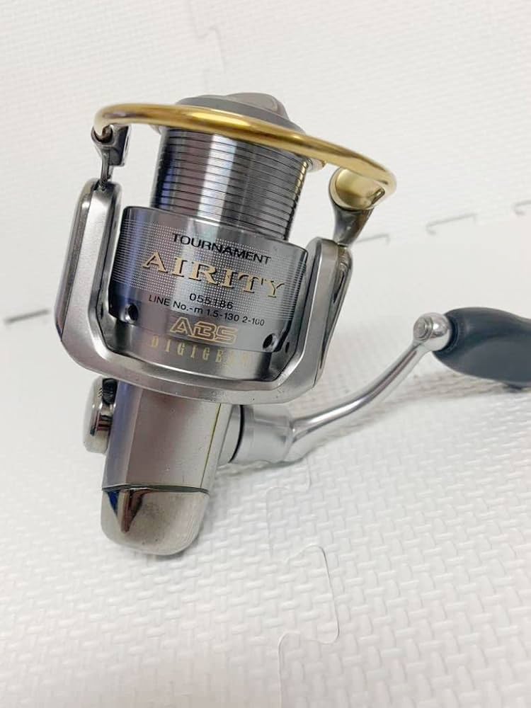 Amazon.co.jp: 美品 ダイワ トーナメント エアリティ 1500 AIRITY