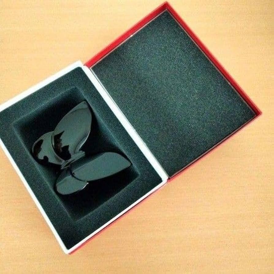 Amazon.co.jp: バカラ ラッキー バタフライ パピヨン Baccarat 置物 蝶