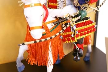 Amazon | 【五月人形】吉徳大光作 武者人形「馬乗大将」ガラスケース