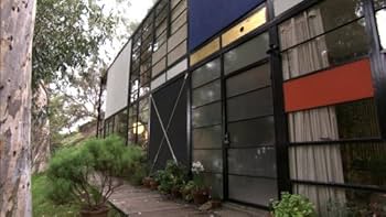 Amazon.co.jp: ふたりのイームズ:建築家チャールズと画家レイ特装版