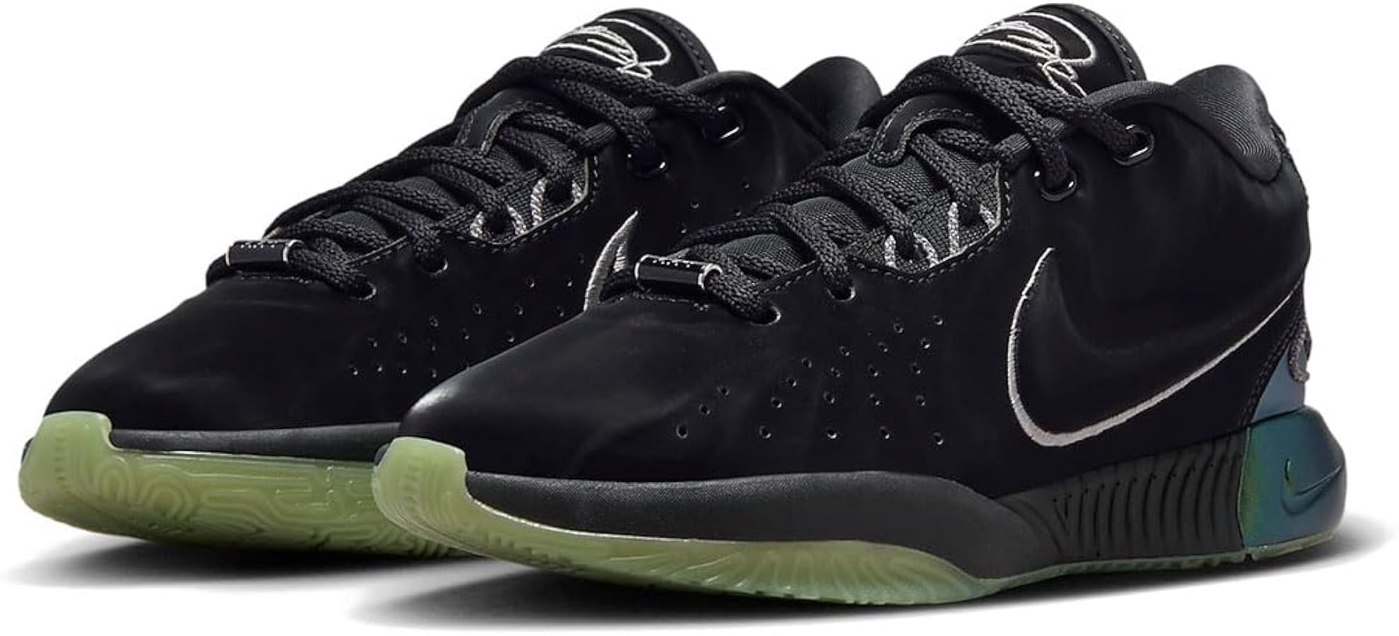 Amazon | [ナイキ] レブロン 21 