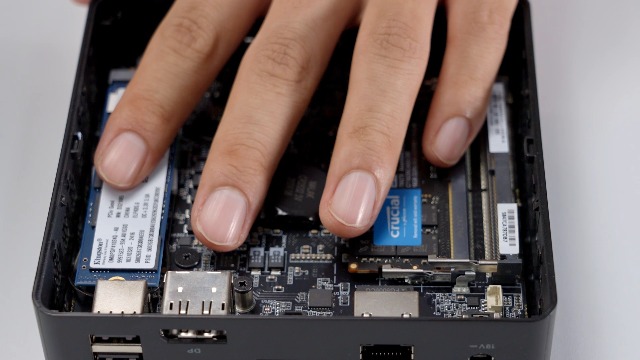 Amazon.com: MINISFORUM DeskMini UM760 Slim Mini PC AMD Ryzen 5