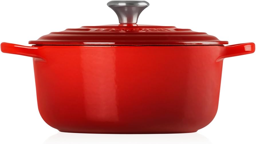 Amazon.com: Le Creuset Cast Iron Pot, 20cm, Cerise : Home & Kitchen