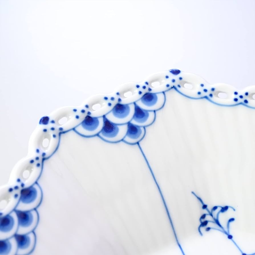 Amazon.co.jp: ロイヤルコペンハーゲン ブルーフルーテッド フルレース