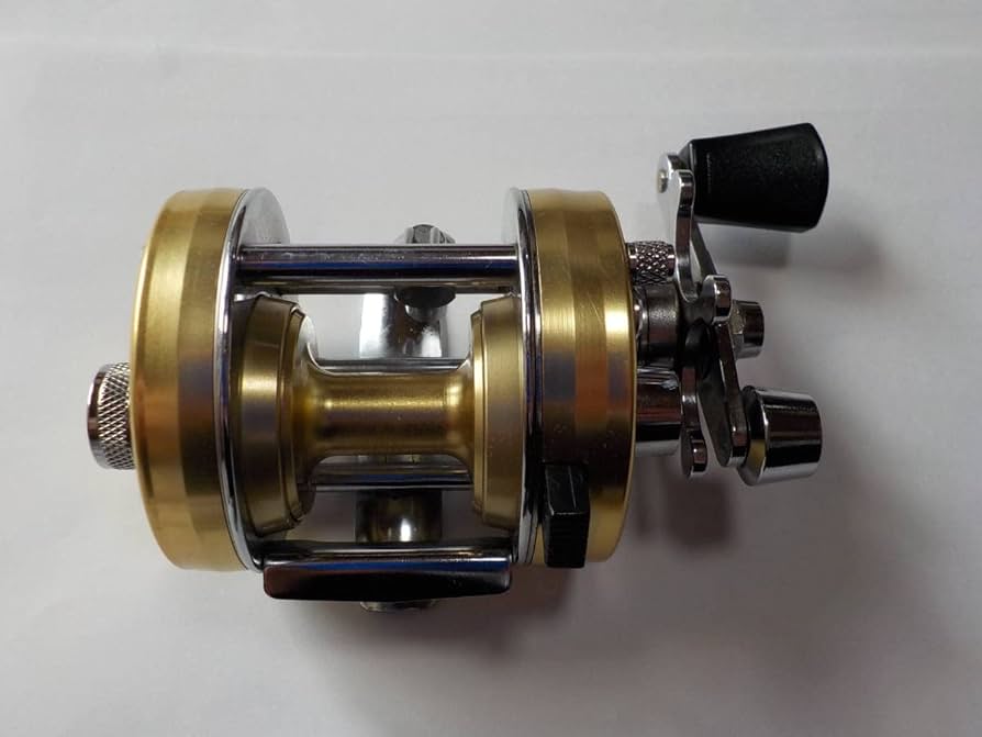 Amazon.co.jp: アブ アンバサダー 2500C ゴールド 美品 アブガルシア