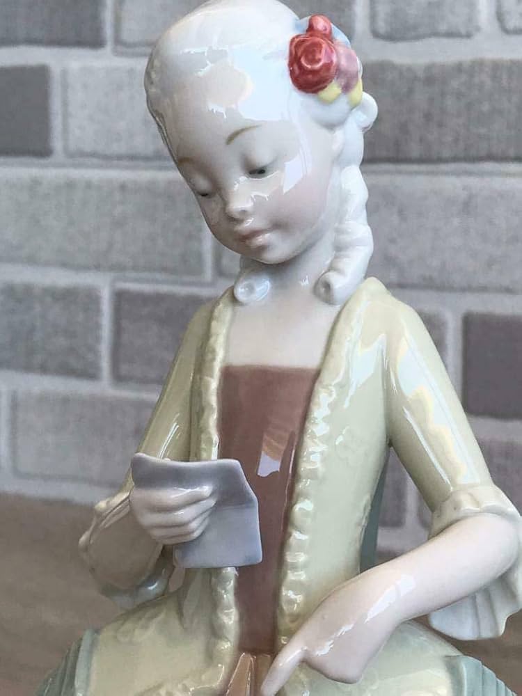 Amazon.com: Nao by Lladro Set of 2 Rococo Girl with Letter