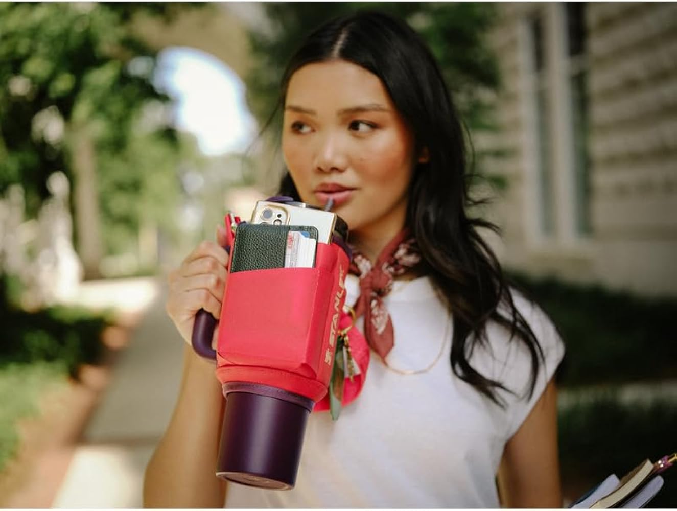 Amazon.co.jp: Stanley All Day 40オンス Quencher Carry-All | クロス