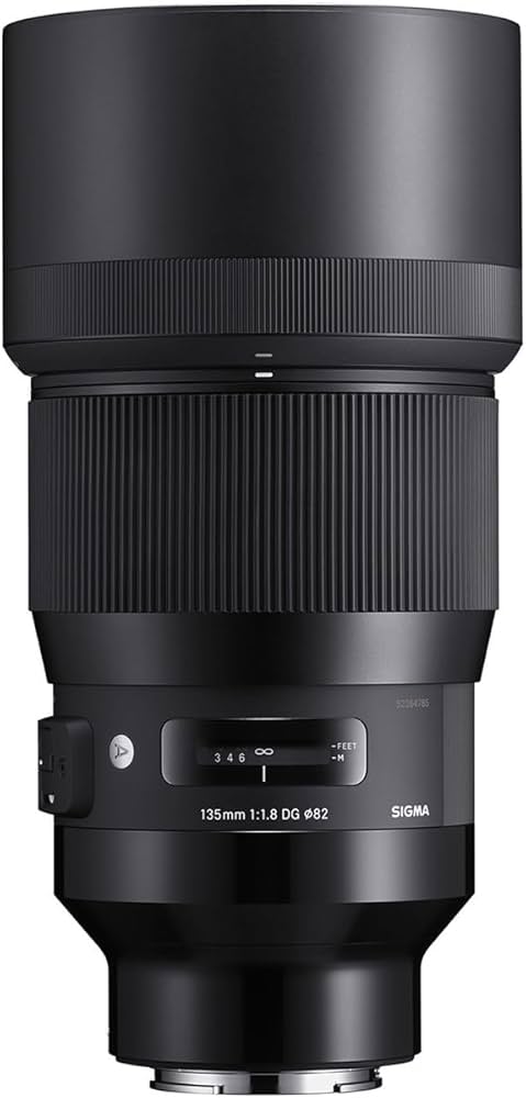 Amazon.com : Sigma 135mm F1.8 DG HSM Art for L Mount Cameras