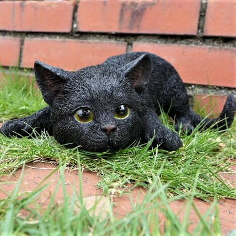 Amazon.co.jp: 猫の置物 興味津々の子猫 黒猫 BK115QY クロネコ