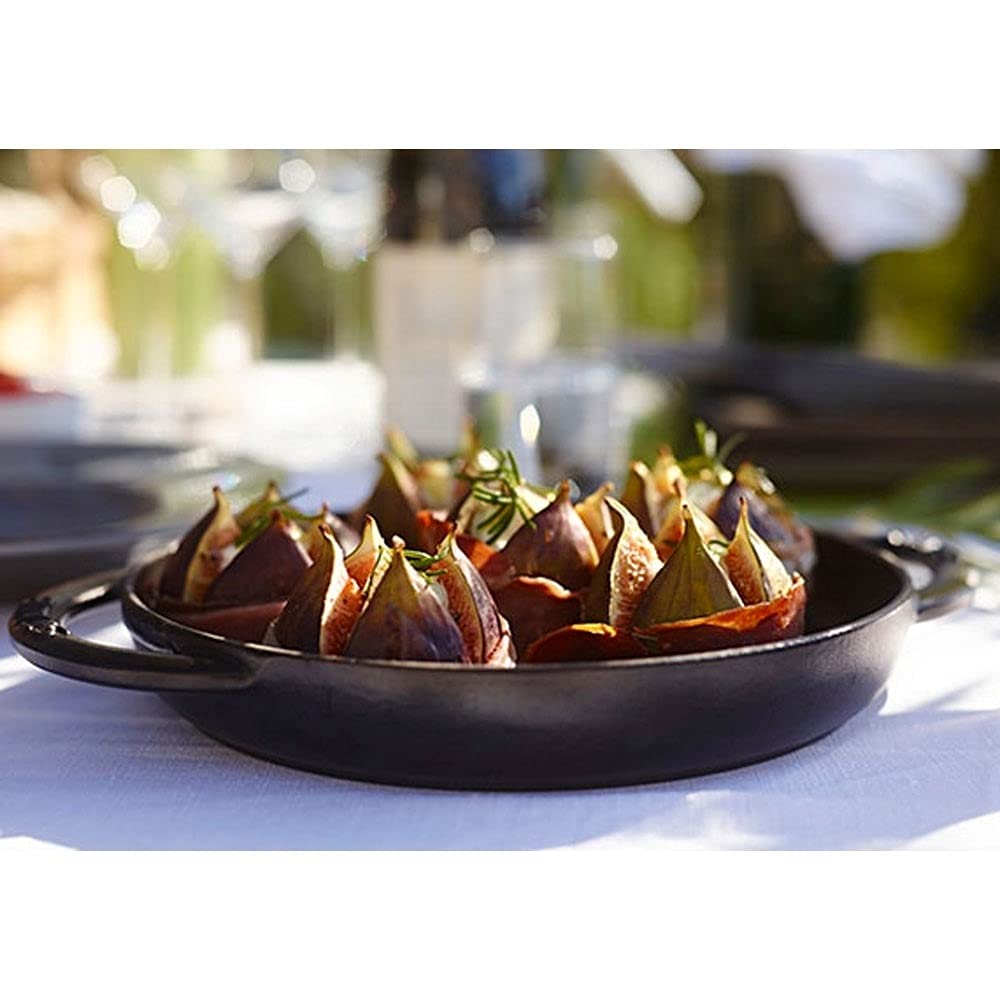 Amazon｜ストウブ(Staub) 「 両手フライパン ブラック 20cm