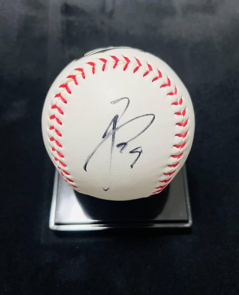 Amazon.co.jp: 広島東洋カープ #9 秋山翔吾 直筆サインボール 球団ロゴ