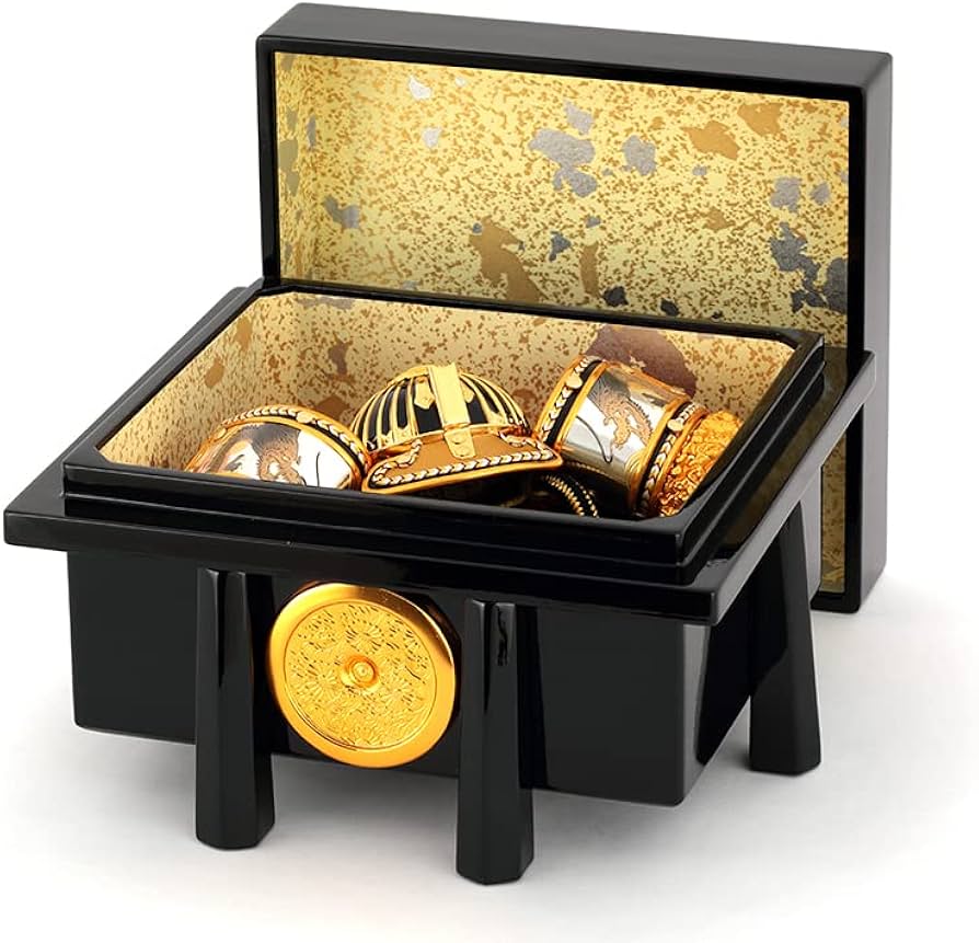 Amazon | 人形屋ホンポ 五月人形 端午の節句 久月 兜飾り 兜平飾り