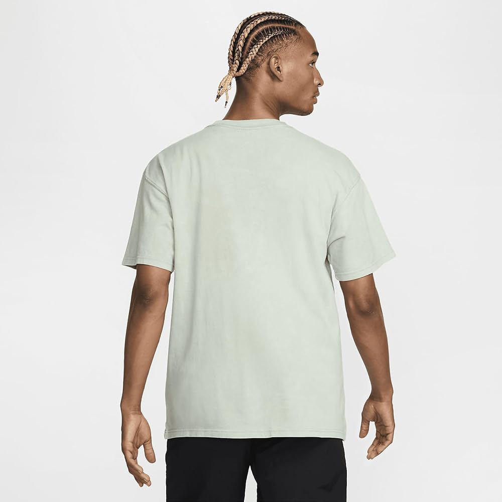 Amazon.com: Nike Sportswear Men's T-Shirt (Jade Horizon, FZ5399