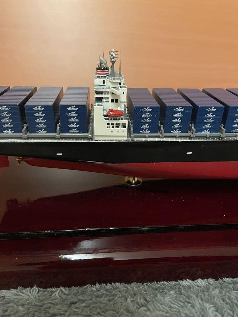 Amazon.co.jp: 貴重船 模型 NYK LINE コンテナ船 : おもちゃ